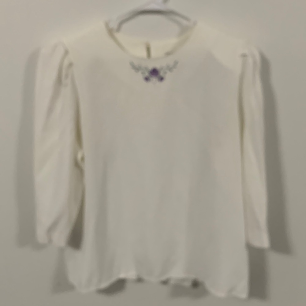 Women’s Size 14 Blouse with floral embroidery very good condition 3/4 sleeves